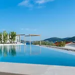 Allina - Heated Pool, Rooftop Jacuzzi&sea Views Villa