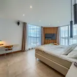 Villa Allina - Heated Pool, Rooftop Jacuzzi&sea Views Podglavica