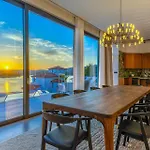 Allina - Heated Pool, Rooftop Jacuzzi&sea Views Villa *