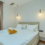 Allina - Heated Pool, Rooftop Jacuzzi&sea Views *