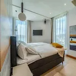 Allina - Heated Pool, Rooftop Jacuzzi&sea Views