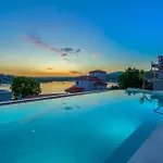Villa Allina - Heated Pool, Rooftop Jacuzzi&sea Views Podglavica