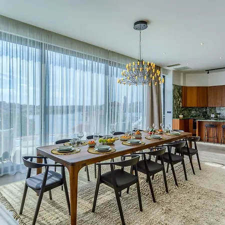 Vila Allina, 5-bedroom With Panoramic Views, Heated Pool *