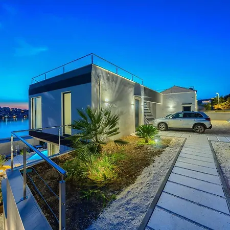 Villa Allina - Heated Pool, Rooftop Jacuzzi&sea Views *