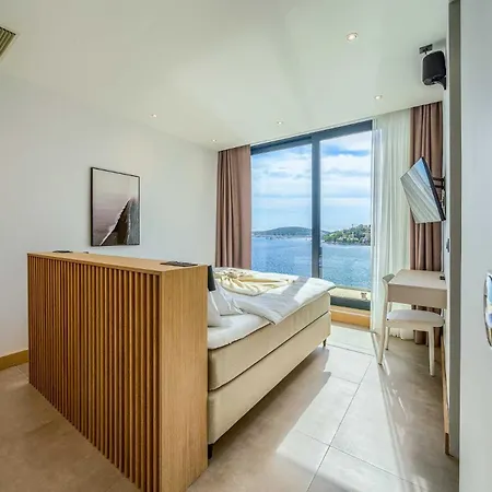 Allina, 5-bedroom With Panoramic Views, Heated Pool * Podglavica