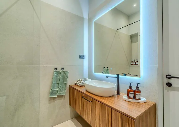 Willa Allina, 5-bedroom With Panoramic Views, Heated Pool