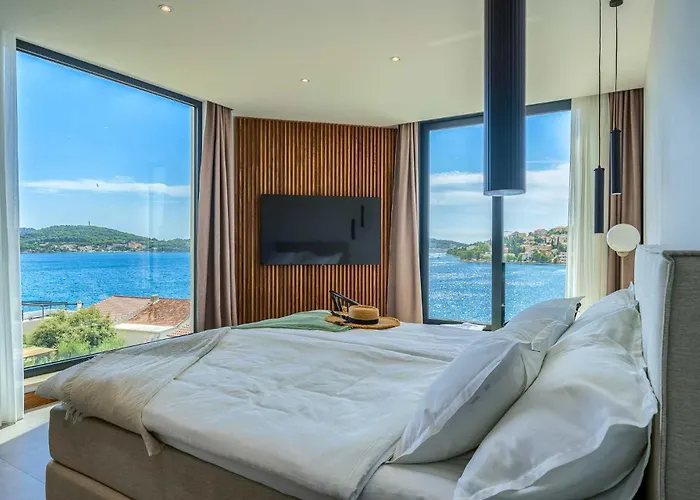 Allina, 5-bedroom With Panoramic Views, Heated Pool Podglavica