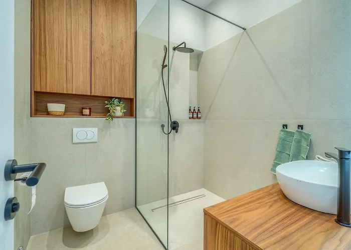 Willa Allina, 5-bedroom With Panoramic Views, Heated Pool *