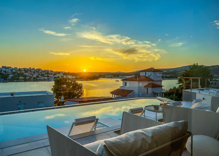 Allina, 5-bedroom With Panoramic Views, Heated Pool * Podglavica