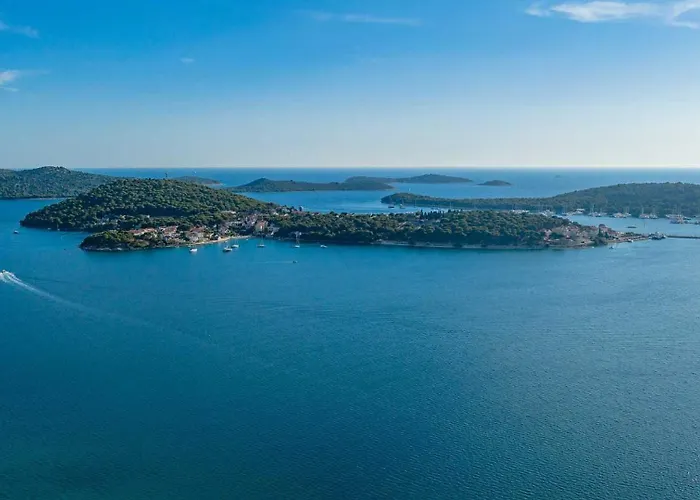 Willa Allina, 5-bedroom With Panoramic Views, Heated Pool *