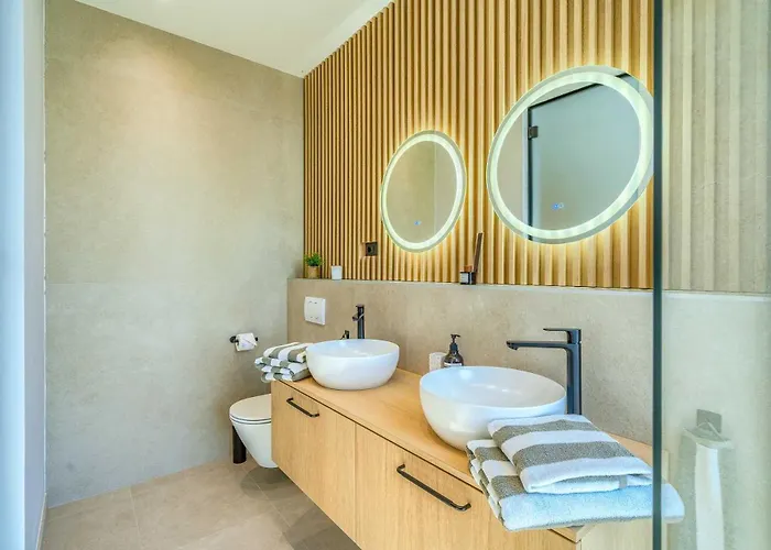 Willa Allina, 5-bedroom With Panoramic Views, Heated Pool Podglavica