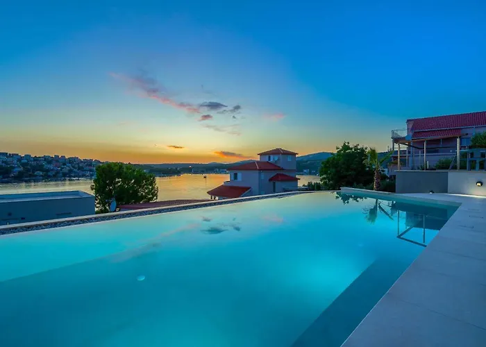 Willa Allina, 5-bedroom With Panoramic Views, Heated Pool Podglavica