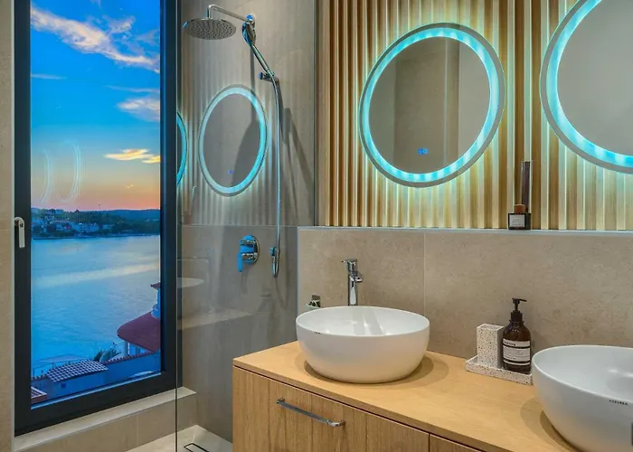 Allina, 5-bedroom With Panoramic Views, Heated Pool Willa Podglavica