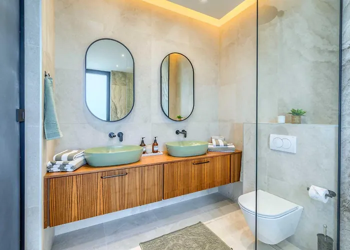 Allina, 5-bedroom With Panoramic Views, Heated Pool Podglavica